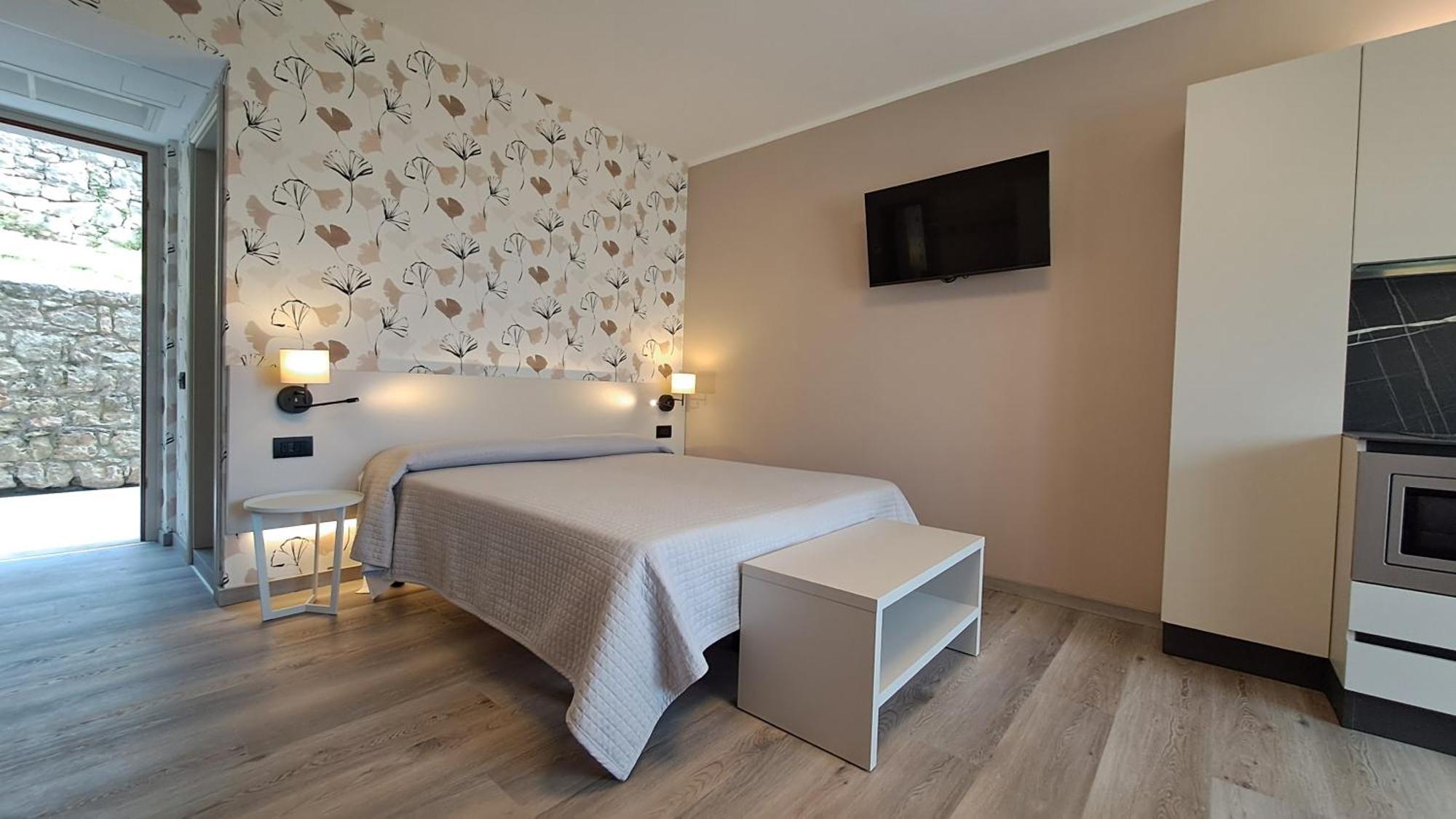 Residence San Vito Brenzone sul Garda Luaran gambar